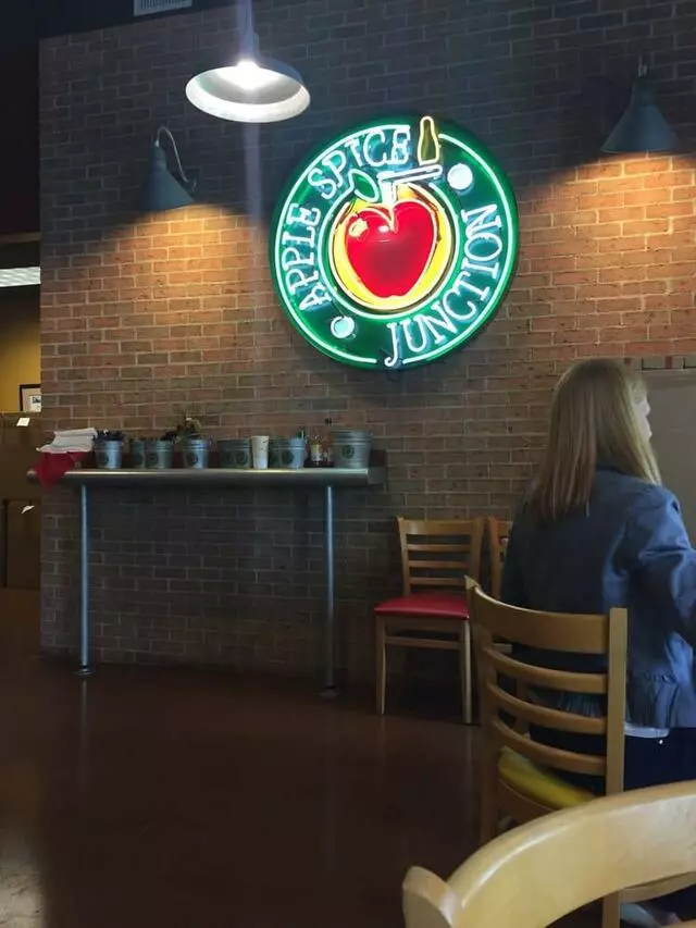 Apple Spice Junction