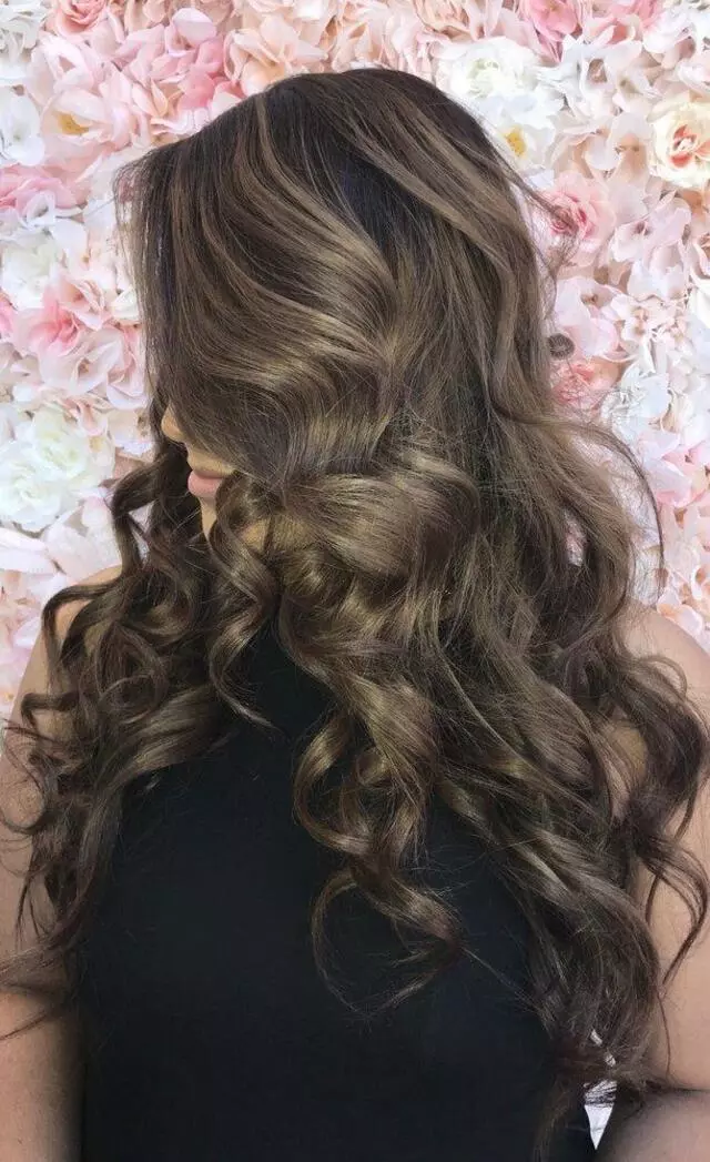 Angelo Axel Salon