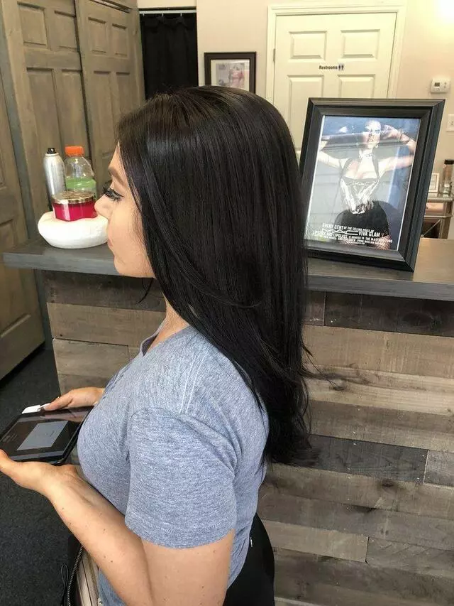 Angelo Axel Salon