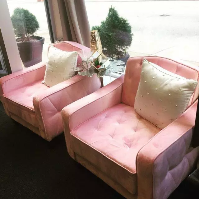 Angelo Axel Salon