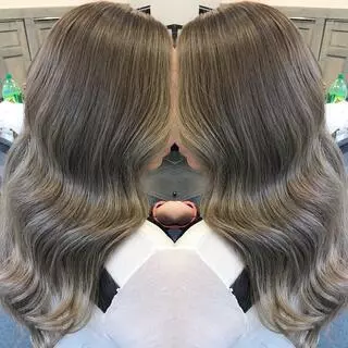 Angelo Axel Salon